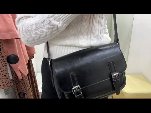 ❤️ Јавна мастурбација младе кучке ФералБерри са дилдом у соби за мерење ❤❌ Порно фб ат порн sr.28films.ru